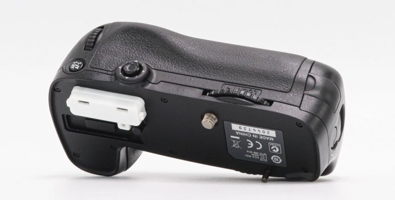 Nikon MB-D14 for D600 D610 อดีตประกันศูนย์ [รับประกัน 1 เดือน]