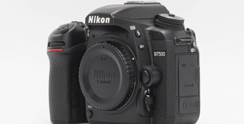 Nikon D7500 [รับประกัน 1 เดือน]