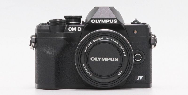 Olympus OM-D E-M10 Mark IV +14-42mm [ประกันศูนย์เหลือถึง 10 เม.ย. 66]