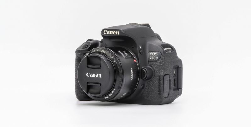 Canon EOS 700D+50mm F/1.8 ii [รับประกัน 1 เดือน]
