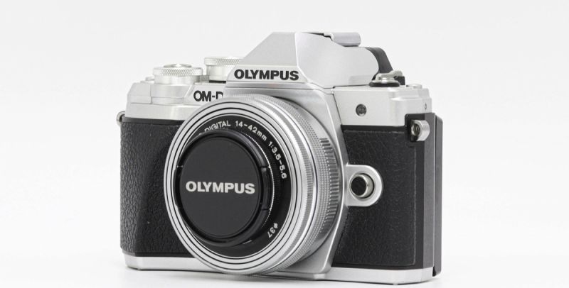 Olympus OM-D E-M10 Mark III+14-42mm อดีตประกันศูนย์ [รับประกัน 1 เดือน]