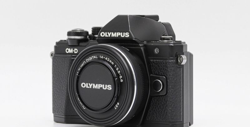 Olympus OMD EM10 Mark II+14-42mm [รับประกัน 1 เดือน]