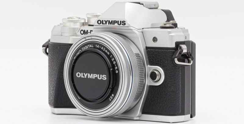 Olympus OM-D E-M10 Mark III+14-42mm [รับประกัน 1 เดือน]
