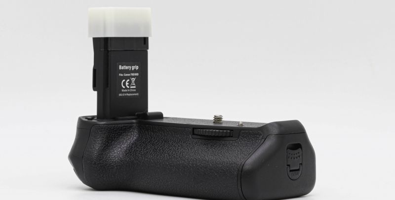 Pure Clear BG-E14 Grip Battery For Canon 70D/80D [รับประกัน 1 เดือน]