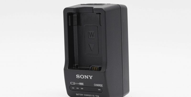 Sony ACC-TRW Battery Kit with USB Charger Kit (NP-FW50 & BC-TRW) [รับประกัน 1 เดือน]