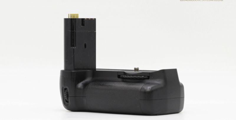 Nikon MB-D80 Battery Grip [รับประกัน 1 เดือน]