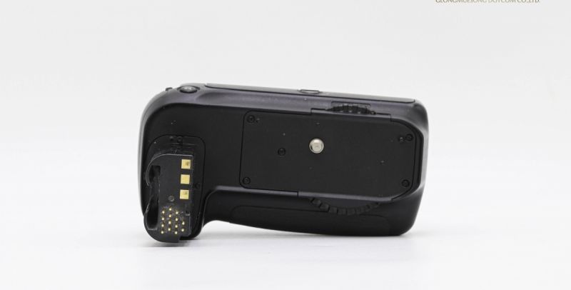 Nikon MB-D80 Battery Grip [รับประกัน 1 เดือน]